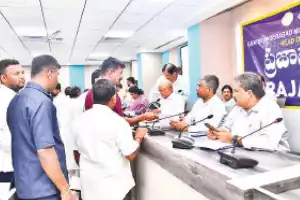 GHMC gets 193 applications through Prajavani program