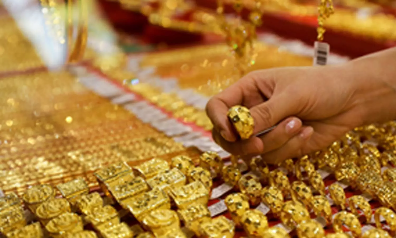 Gold Prices Go Up in Hyderabad as 100g of 24K Gold Exceeds Rs 1 Lakh
