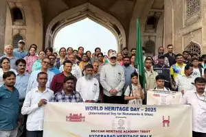 Heritage enthusiasts walk from Charminar to Chowmahalla Palace