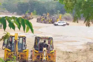 High Court stops work on 400-acre land until today