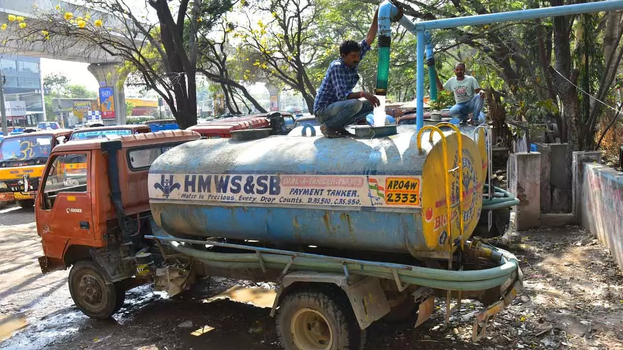 HMWSSB reviews delays in water tanker bookings