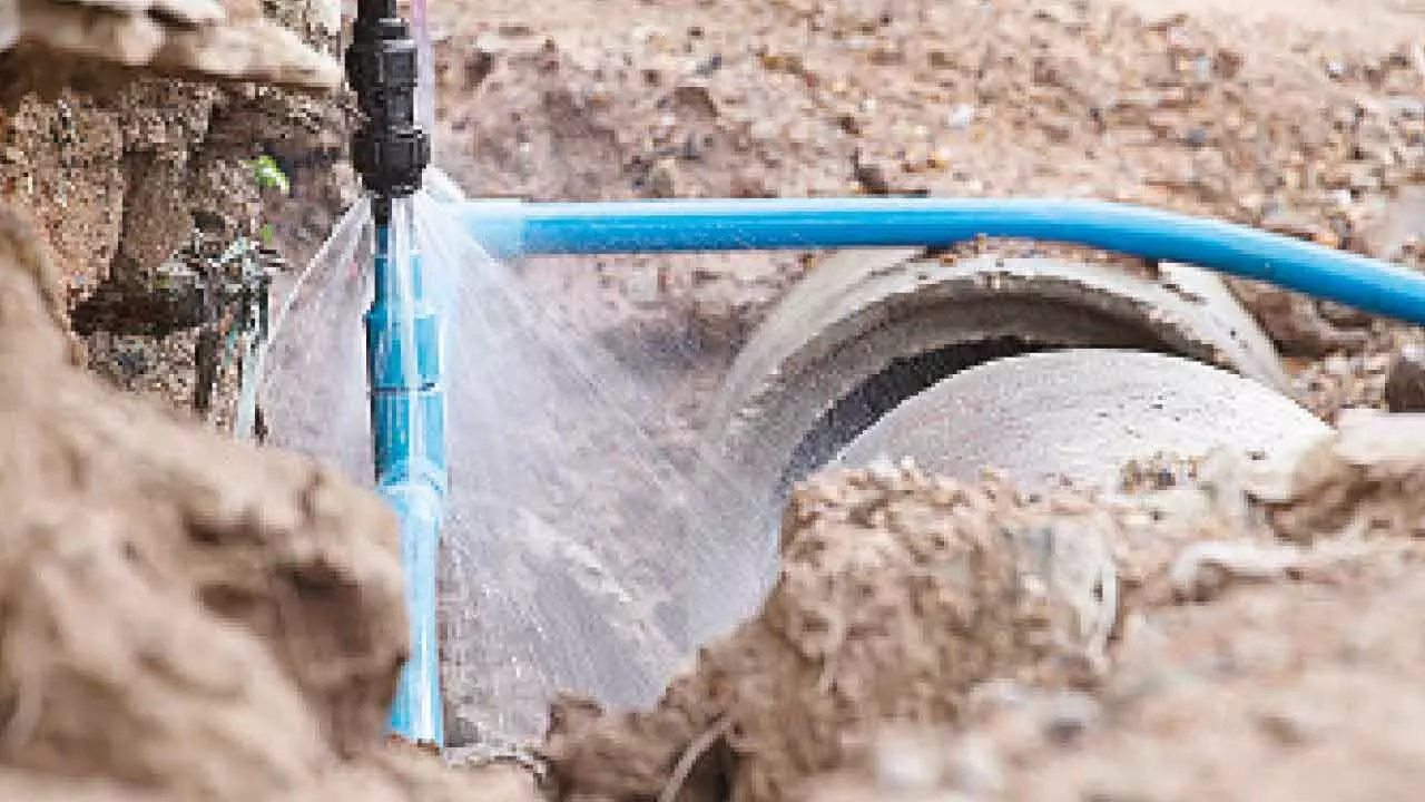Hyderabad residents raise concern over broken water pipelines in parts of city