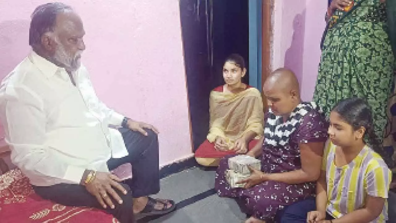 Jagga Reddy provides Rs 10 lakh assistance to cancer patient