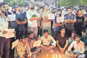 MANUU students organize candlelight march