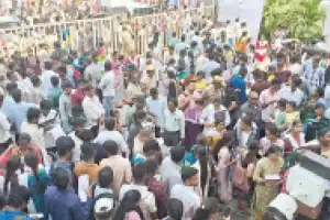 Massive crowd attends large job fair