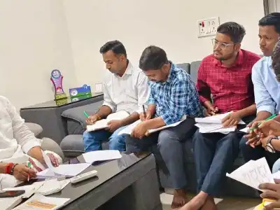 MLA Pawar urges action to provide drinking water in villages