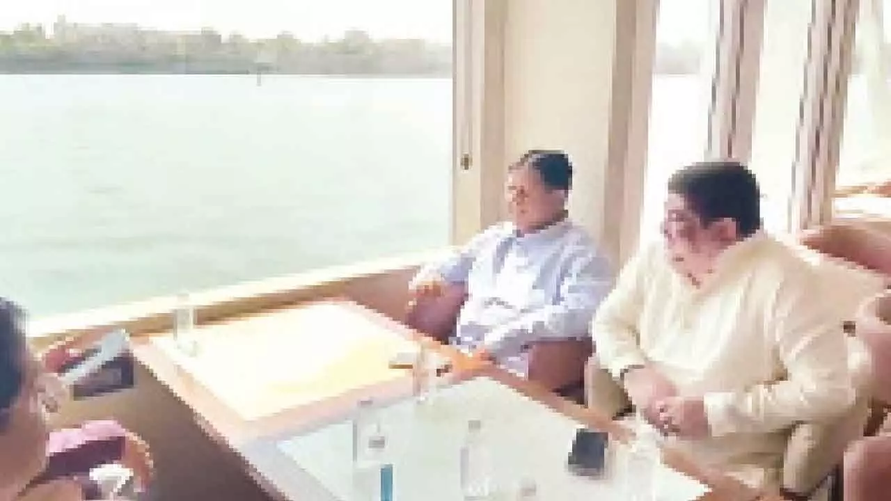 Ponnam Visits Sabarmati River for Study Tour