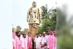 Prof Bapuji and Prof Jayashankar were key leaders of the Telangana Movement