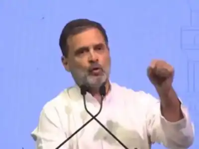 Rahul says love is the strongest way to fight hate