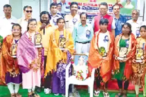 Retired DGP honors Intermediate students from government colleges