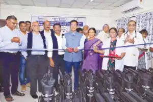 Rotary Club gives 50 wheelchairs to Central Hospital