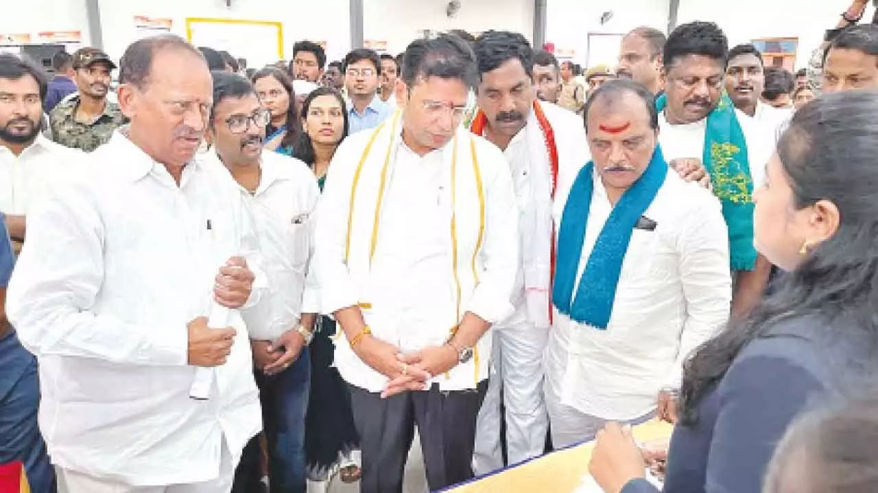 Sridhar Babu says 3,000 young people are competing for every government job