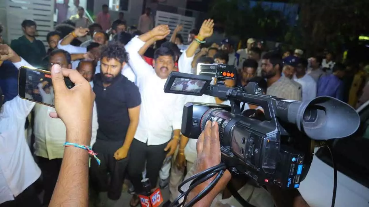 Student protests grow at HCU, university closed and more police on campus