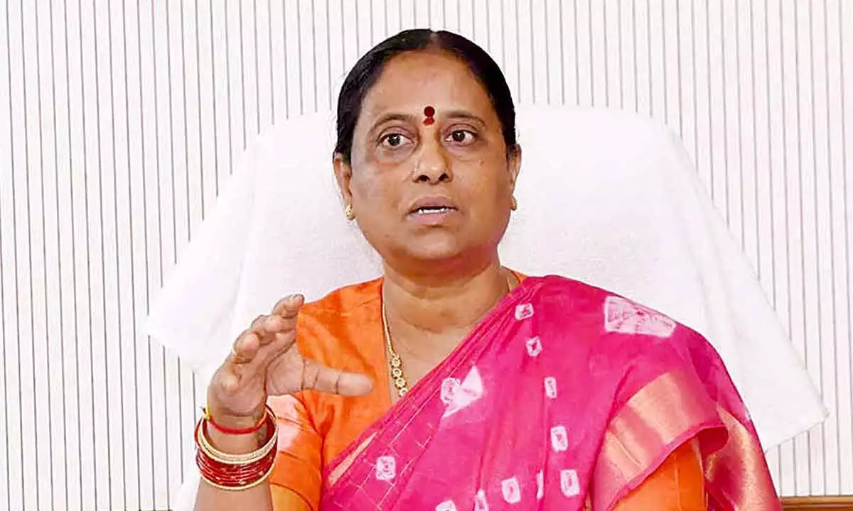 Surekha criticizes Dharani and vows to ensure justice for farmers if Congress wins