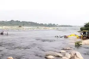 Two People Rescued After Getting Stranded in Musi River Near Chaitanyapuri