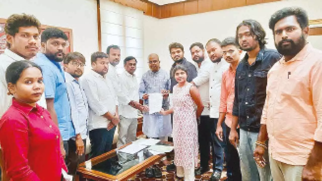 University of Hyderabad students submit petition to Education Minister