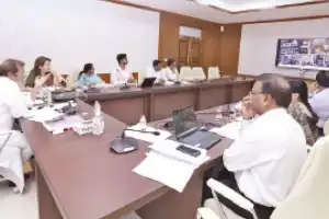 35% of Aarogyasri funds to be used as rewards for doctors and staff: Health Minister