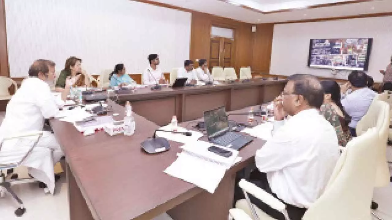 35% of Aarogyasri funds to be used as rewards for doctors and staff: Health Minister