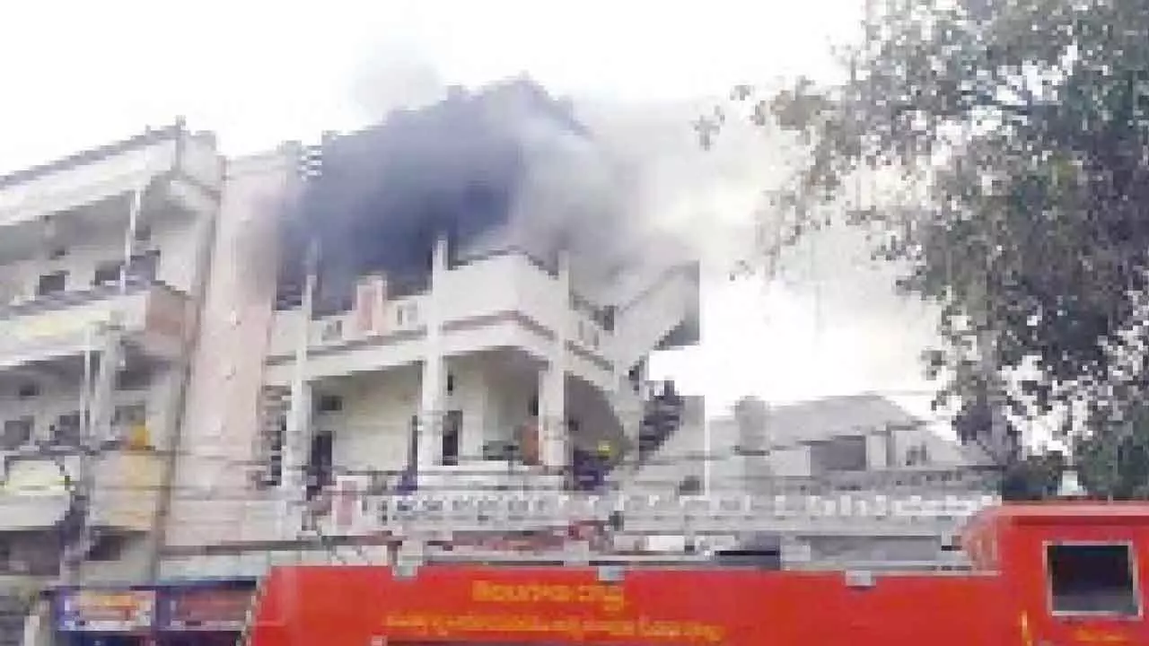 Another fire breaks out at Chatrinaka building