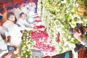 BJP MPs attend memorial for Gulzar Houz fire victims