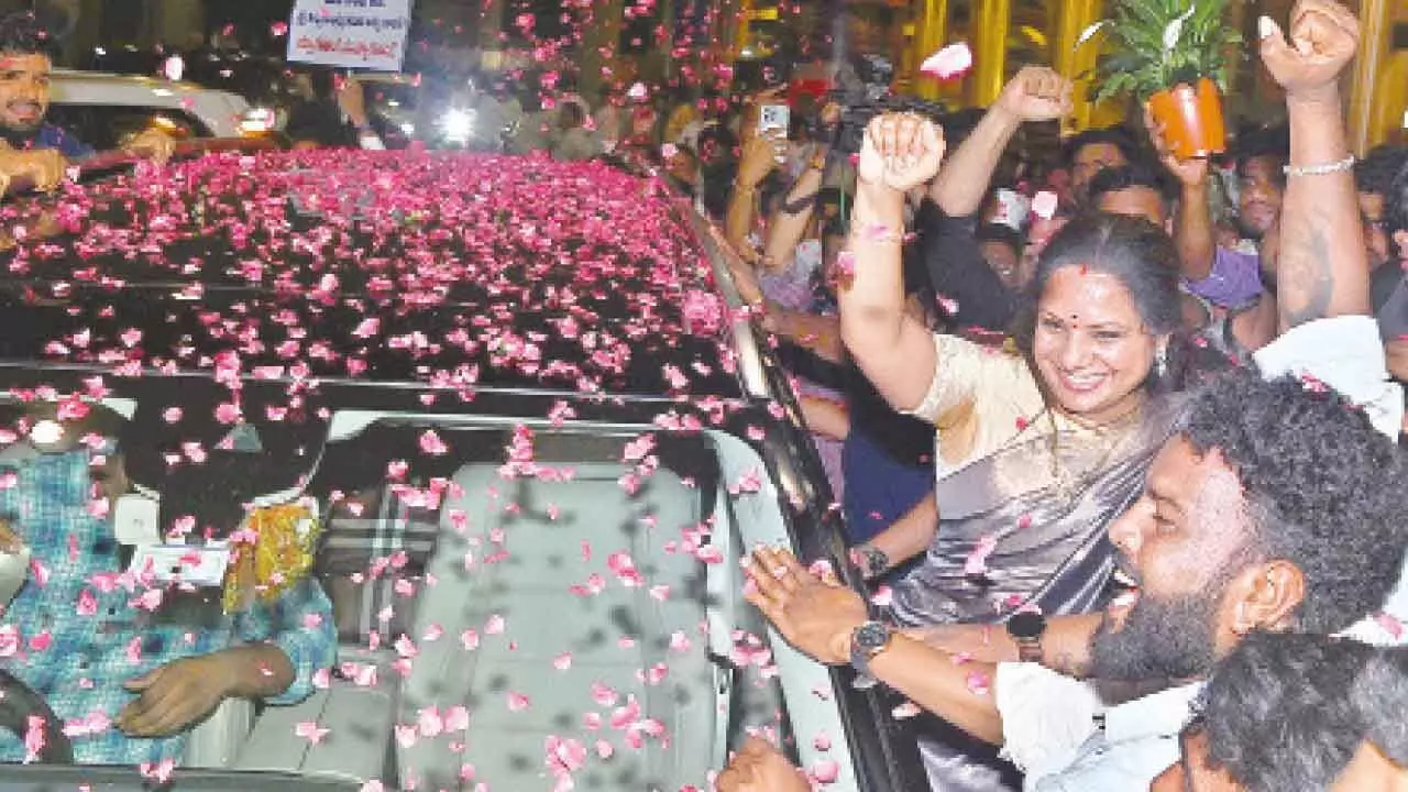 BRS Leaders Silent on Kavitha's Letter to KCR