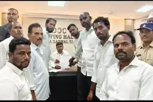 BRSV Accuses Paddy Centers in Gadwal of Exploiting Farmers, Calls for Action