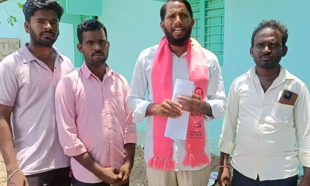 BRSV Leader Kuruva Pallayya Wants Probe to Ensure Homes Go to the Truly Homeless, Not Congress Supporters