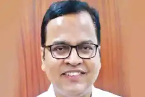 Chief Secretary tells officers to behave respectfully on duty