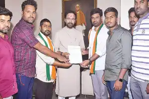 Congress asks Kishan Reddy to add more seats and open new IITs