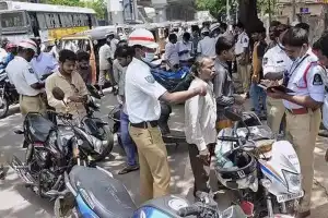 Cyberabad Traffic Police Start Drive to Stop Wrong-Side Driving