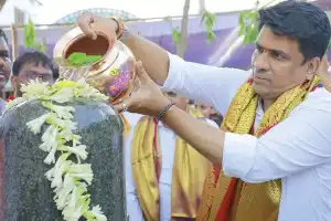 Devotees gather for Pochamma and Bodrai idol ceremony