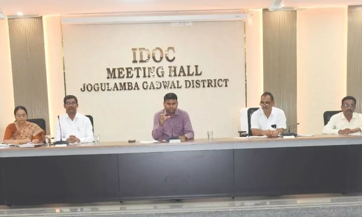 District Collector Calls for Teamwork to Improve Cotton Seed Quality in Gadwal