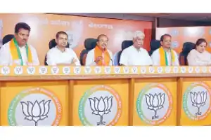 Eatala criticizes Congress government for failures in Telangana