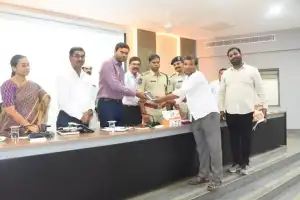 Gadwal Collector Warns Fake Seed Sellers of Strict Action