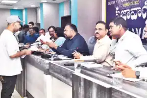 GHMC gets 183 applications at Prajavani event