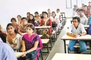 High Court asks for replies to petition against summer classes in private junior colleges