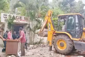 HYDRA targets illegal buildings in Peerzadiguda