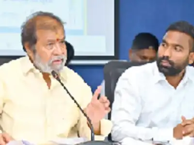 Jagtial to be developed as health care center: Damodar