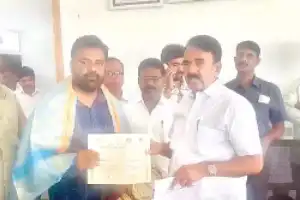 Jupally honors district science officer