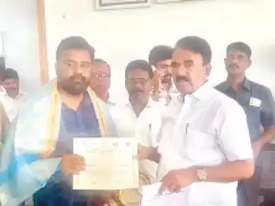 Jupally honors district science officer