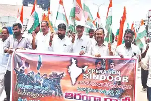 Large crowd joins Tiranga rally in Sathupalli