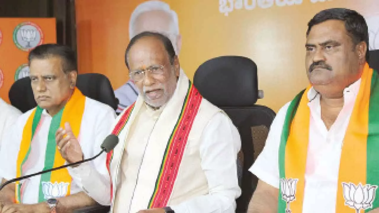 Laxman criticizes Kharge for calling Modi's rule an 'undeclared emergency'