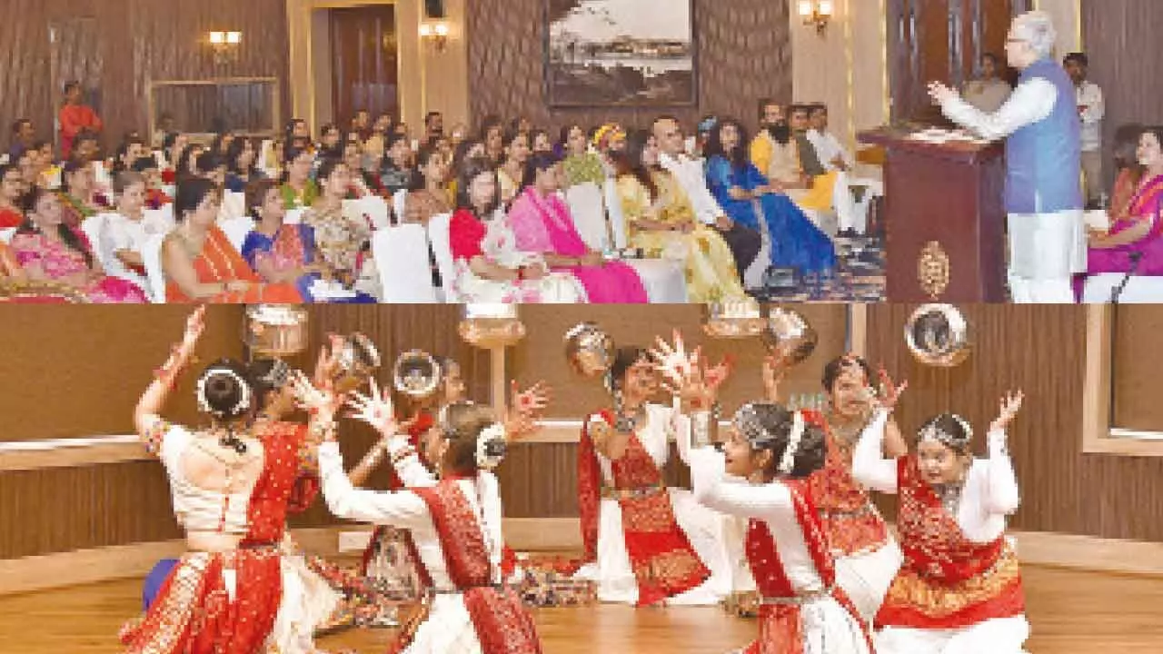 Maharashtra and Gujarat celebrate Foundation Day with grand events