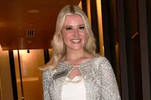 Miss World contestant from England suddenly quits competition