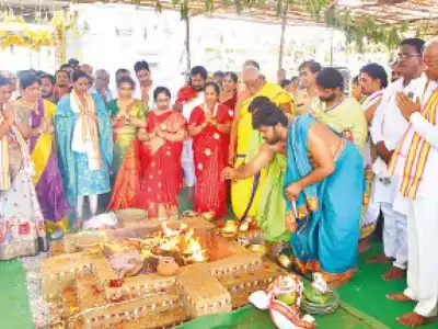 MP and MLA join idol installation ceremony