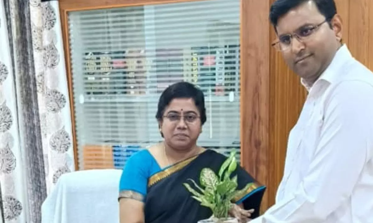 N. Premalatha Takes Over as Principal District Judge in Gadwal, Collector Santhosh Congratulates Her