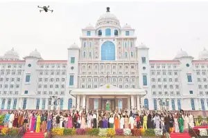 Pageant winners amazed by drone light show in the sky