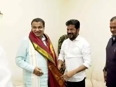 Revanth asks Gadkari for money to build roads