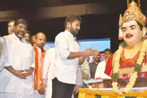 Revanth strongly criticizes KCR and challenges him to a debate