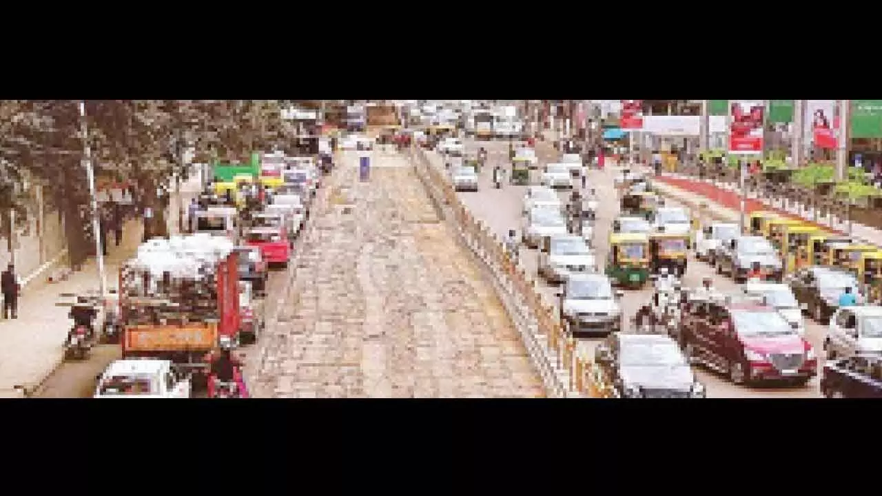 SCB residents upset over delay in Rahadari road work